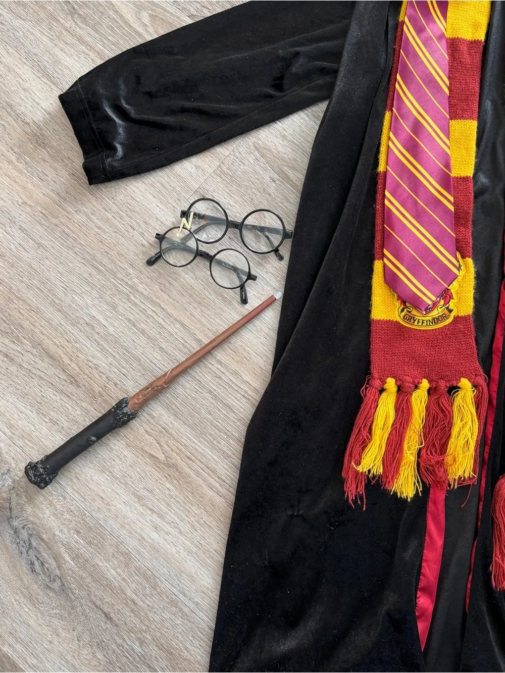 Harry Potter robe & accessories